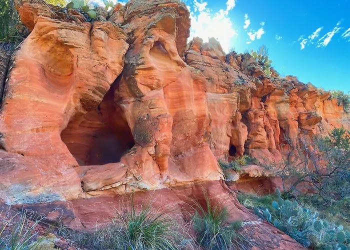 Sedona's Paradise Found, Saltwater Pool And Hot Tub, Private Oasis! Holiday home