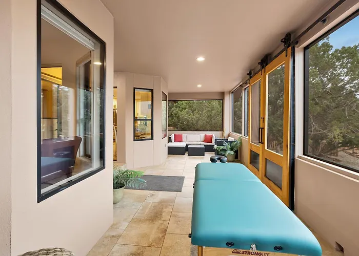 Sedona's Paradise Found, Saltwater Pool And Hot Tub, Private Oasis! Holiday home Sedona
