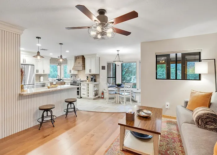 Holiday home Sedona's Paradise Found, Saltwater Pool And Hot Tub, Private Oasis! Sedona