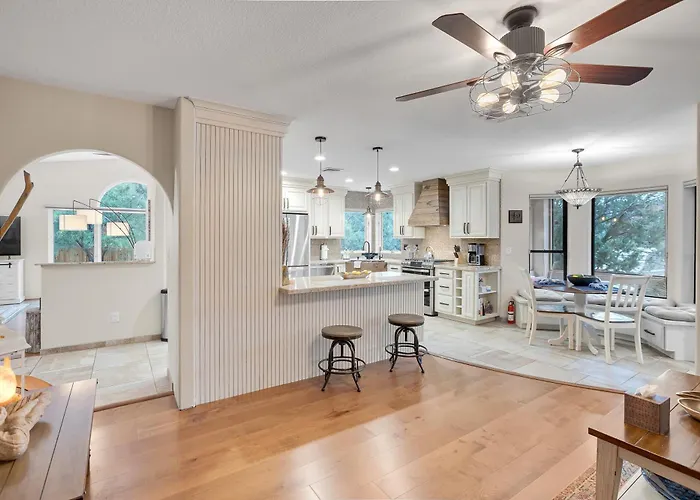 Holiday home Sedona's Paradise Found, Saltwater Pool And Hot Tub, Private Oasis! *