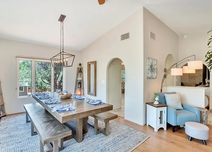 Sedona's Paradise Found, Saltwater Pool And Hot Tub, Private Oasis! Holiday home *